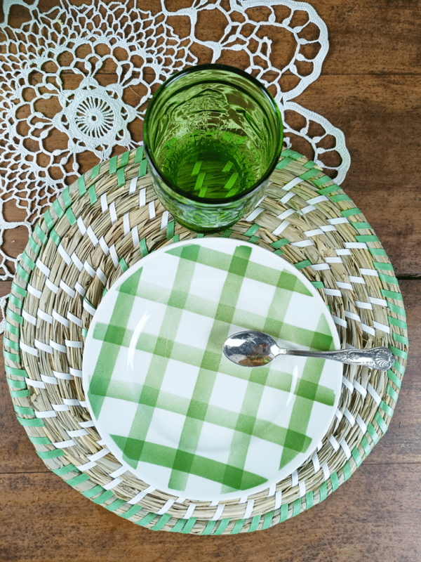 ASSIETTE A DESSERT MOULIN DES LOUPS NAPPE VERTE