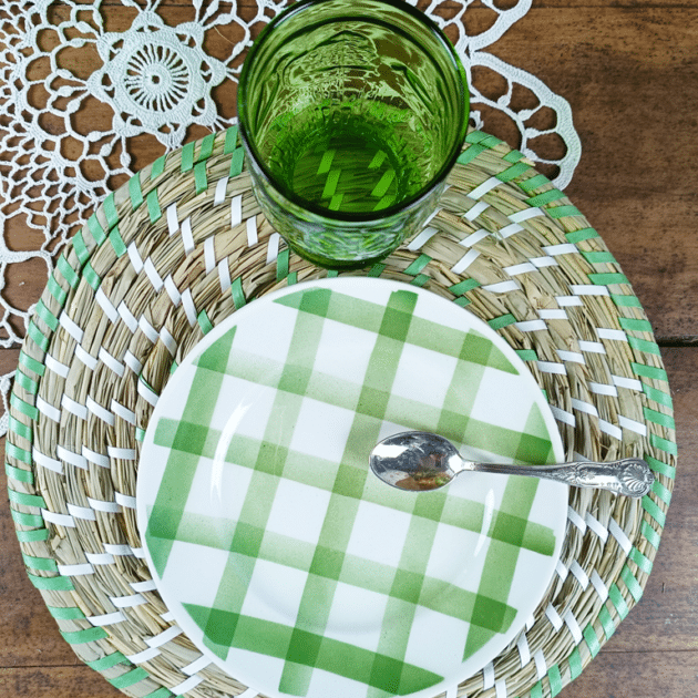 ASSIETTE A DESSERT MOULIN DES LOUPS NAPPE VERTE