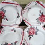 LOT 4 MALTRAITEES DIGOIN LA ROSE