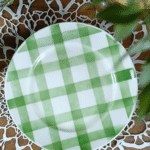 LOT DE 2 ASSIETTES PLATES MOULIN DES LOUPS NAPPE VERTE
