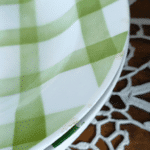 LOT DE 4 ASSIETTES CREUSES MOULIN DES LOUPS NAPPE VERTE – Image 2