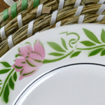ASSIETTE PLATE MOULIN DES LOUPS VERTE ET ROSE – Image 2